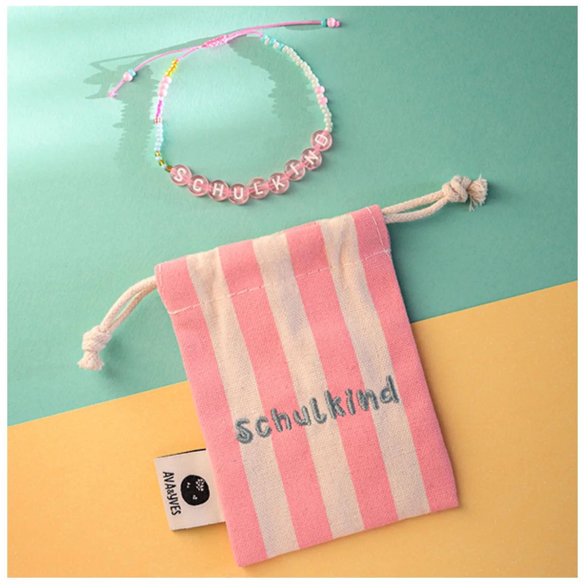 Ava & Yves Perlenarmband „Schulkind rosa